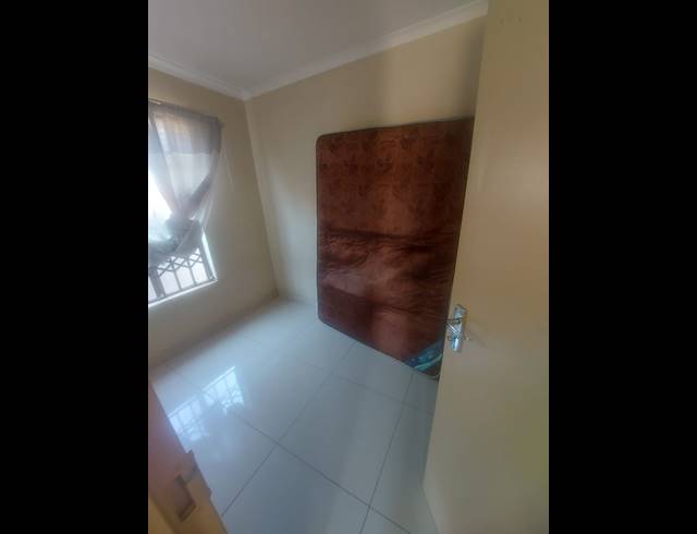 2 BEDROOM FREEHOLD FOR SALE IN SOSHANGUVE EAST EXT 5